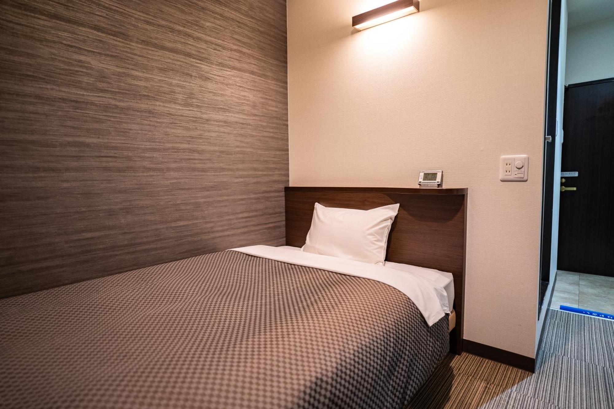 Isahaya Daiichi Hotel Esterno foto